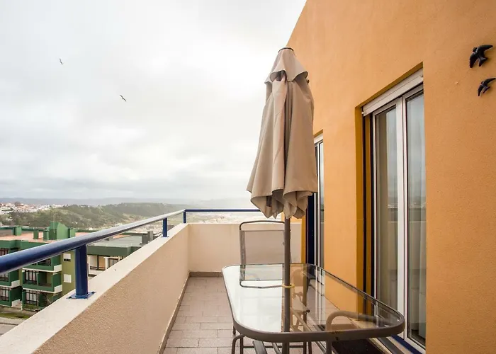 Elegant Sea View Apartament